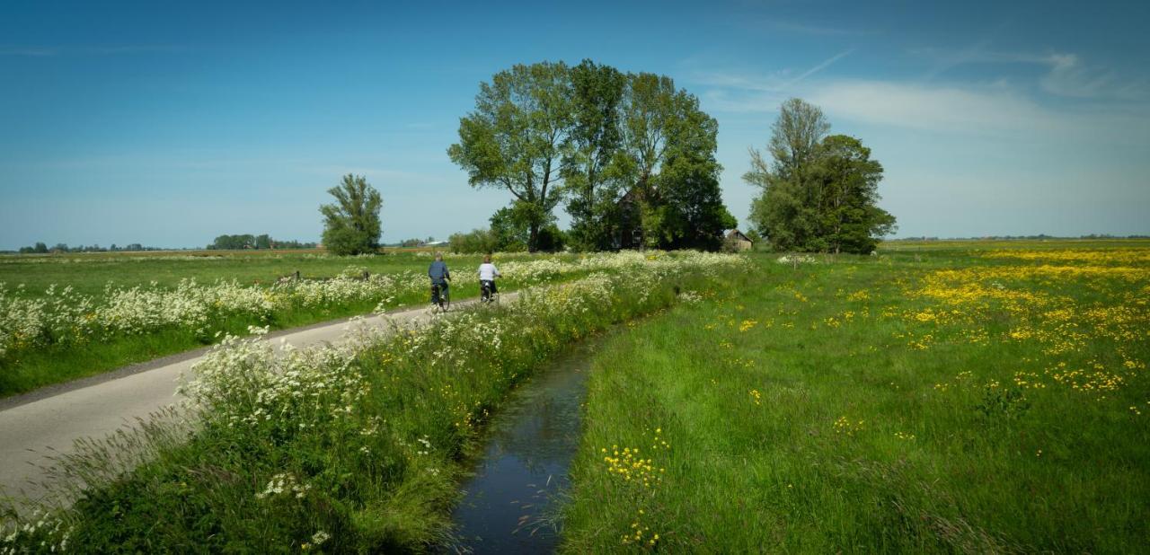 Pean-Buiten Waterlodges Nes  エクステリア 写真